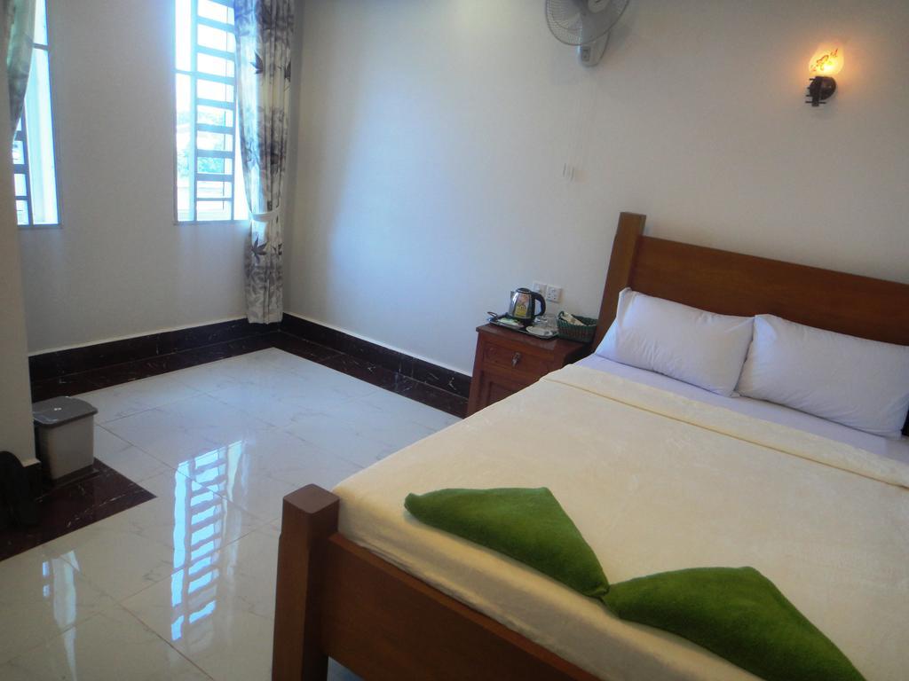 Marany Pensión Kampot Exterior foto